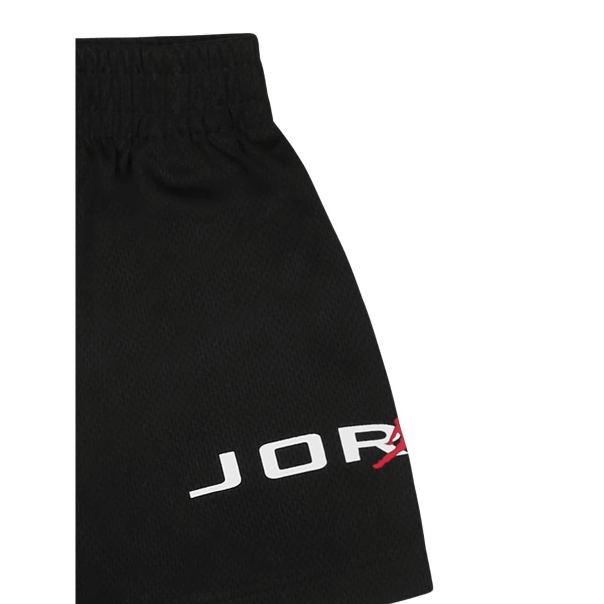 Jdb Aj1- Essentials  023