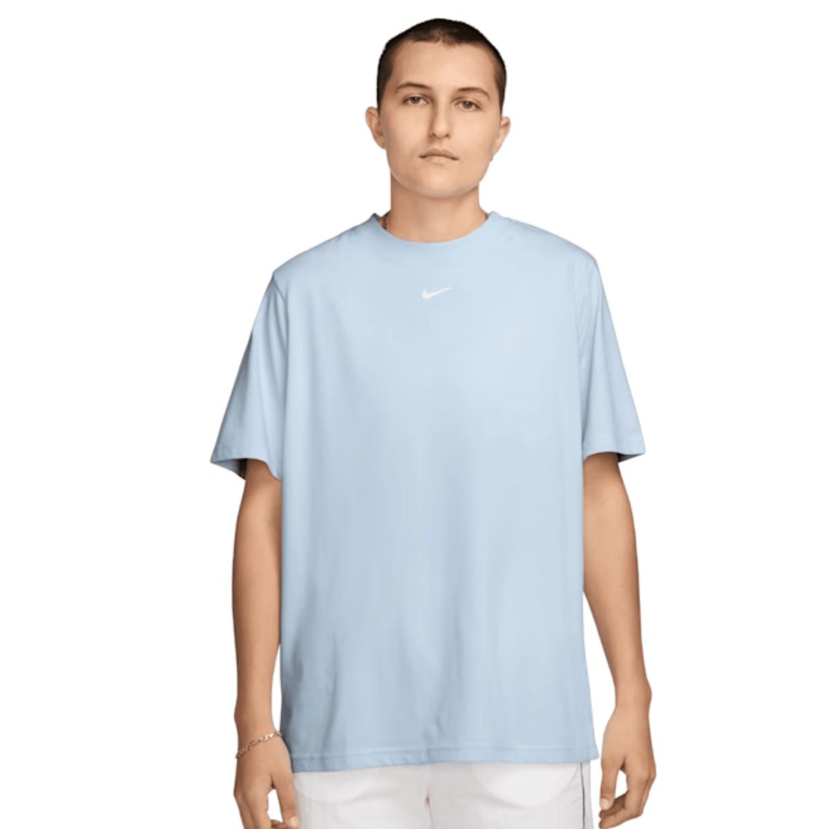 Nike Sportswear Essential T-Shirt